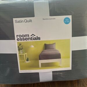 Room Essentials Satin Quilt in Charcoal - Twin XL